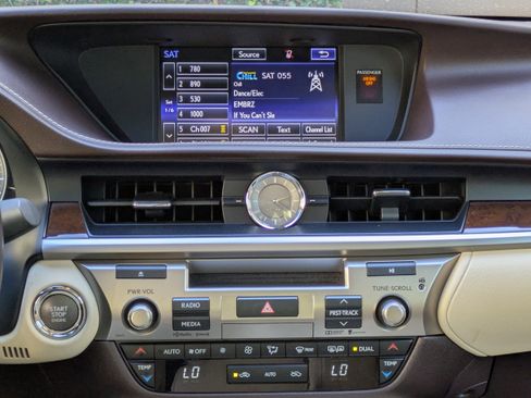 Used 2016 Lexus ES 350 image 14