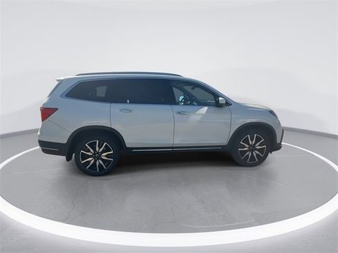 Used 2019 Honda Pilot Touring image 9