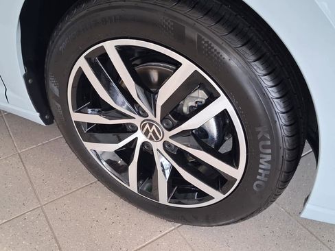 New 2026 Volkswagen Jetta SE FWD image 6