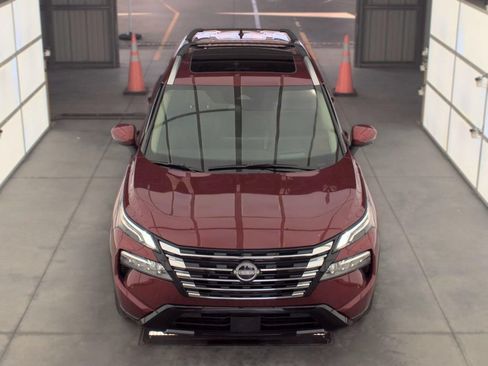 Certified 2026 Nissan Rogue Platinum w/ Platinum Premium Package AWD/4WD image 3