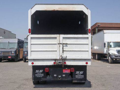 Used 2023 Ford F650 2WD Crew Cab Super Duty image 8