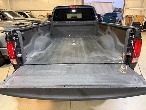 Used 2013 RAM 2500 Tradesman w/ Chrome Appearance Group image 19