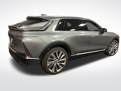 Used 2023 Cadillac Lyriq 2WD image 5