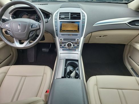 Used 2019 Lincoln MKZ Premiere AWD/4WD image 11
