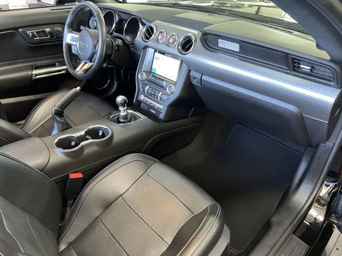 Used 2017 Ford Mustang GT Premium w/ GT Performance Package image 15