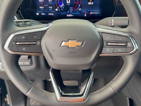 Used 2025 Chevrolet Tahoe High Country AWD/4WD image 10