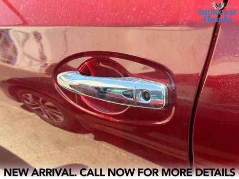 Used 2019 Nissan Rogue SV w/ Sun & Sound Touring Package AWD/4WD image 11