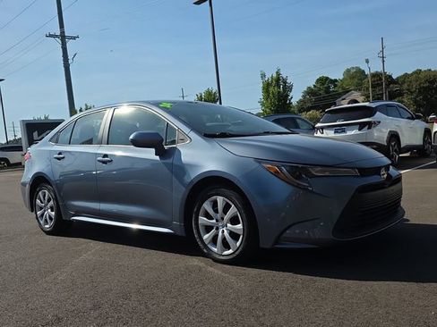Used 2024 Toyota Corolla LE FWD image 7