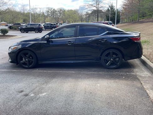 Used 2022 Nissan Sentra SR w/ Midnight Edition image 2