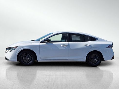 Used 2026 Nissan Sentra SV w/ Floor Mat Package FWD image 10