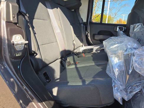 New 2026 Jeep Gladiator Sport image 12