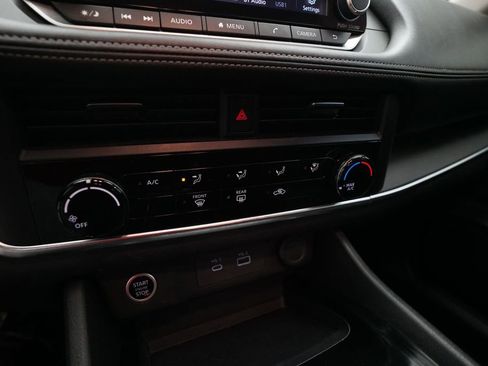 Used 2023 Nissan Rogue S AWD/4WD image 20