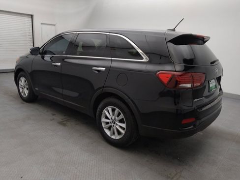 Used 2020 Kia Sorento LX image 3