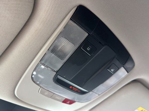 Used 2022 Kia Sorento S AWD/4WD image 30