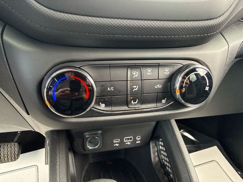 Certified 2023 Chevrolet TrailBlazer LT FWD image 21