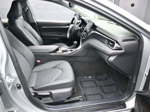 Used 2024 Toyota Camry SE w/ Convenience Package FWD image 37