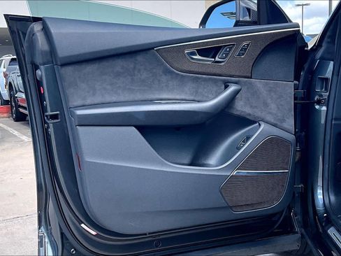 Used 2021 Audi SQ8 Premium Plus image 22