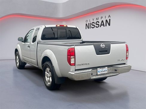 Used 2012 Nissan Frontier SV w/ SV Premium Utility Pkg image 3