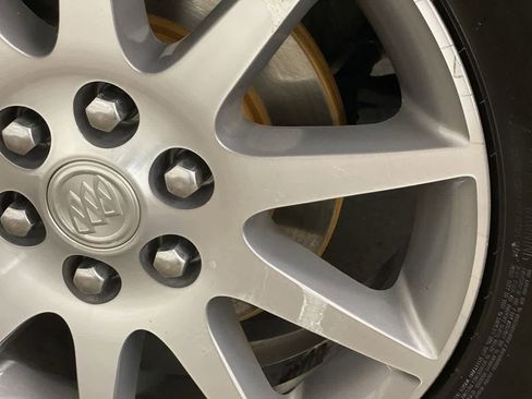 Used 2014 Buick Enclave Leather w/ Trailering Provision Package image 32