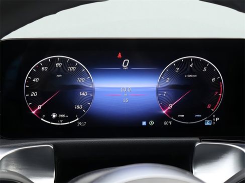 New 2025 Mercedes-Benz GLB 250 4MATIC image 30