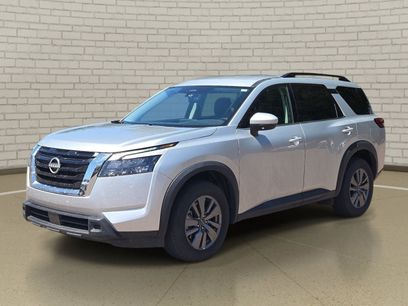 Used 2025 Nissan Pathfinder SV
