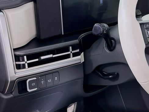 Certified 2024 Hyundai Santa Fe SEL image 6