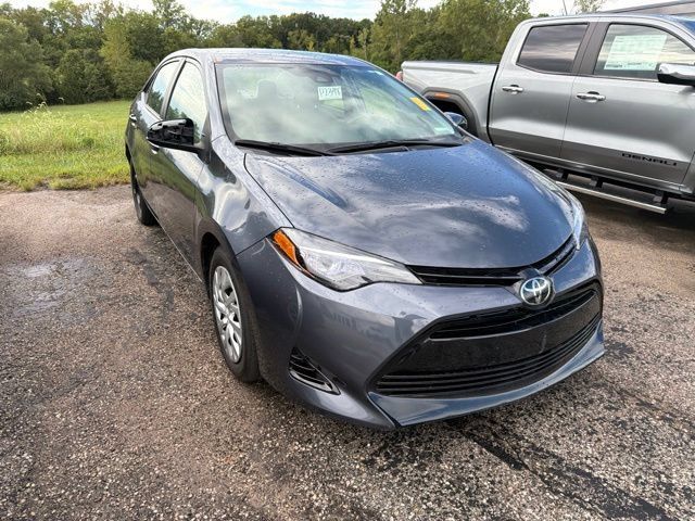 Used 2017 Toyota Corolla LE w/ Carpet Mat Package (TMS) FWD image 8