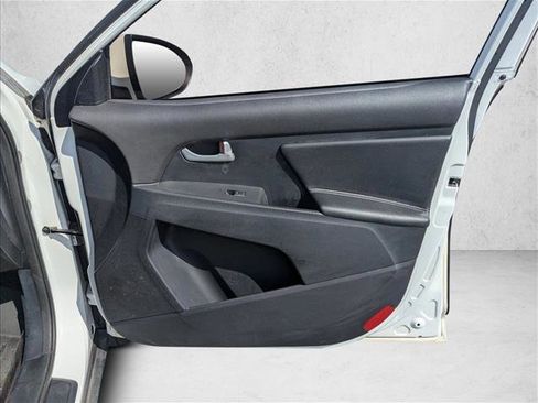 Used 2016 Kia Sportage LX image 24