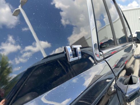 Used 2019 Chevrolet Tahoe LT AWD/4WD image 9