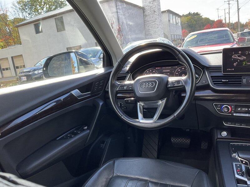 Used 2019 Audi Q5 2.0T Premium Plus AWD/4WD image 16