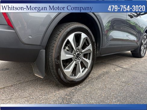 Used 2024 Ford Escape Platinum w/ Premium Technology Package AWD/4WD image 35