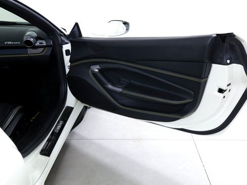 Used 2021 Ferrari F8 Tributo RWD image 19