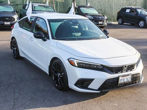 Used 2022 Honda Civic Sport image 3