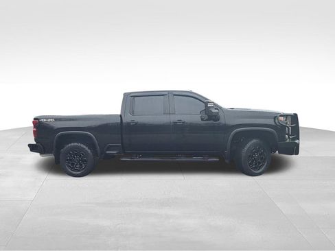 Used 2023 Chevrolet Silverado 2500 Custom w/ Custom Convenience Package image 2