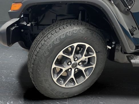 New 2026 Jeep Gladiator Sport AWD/4WD image 36