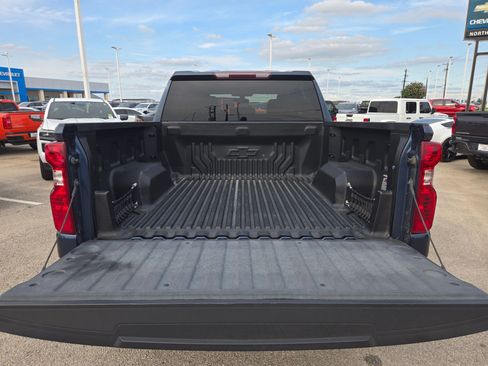 Used 2021 Chevrolet Silverado 1500 LT RWD image 21