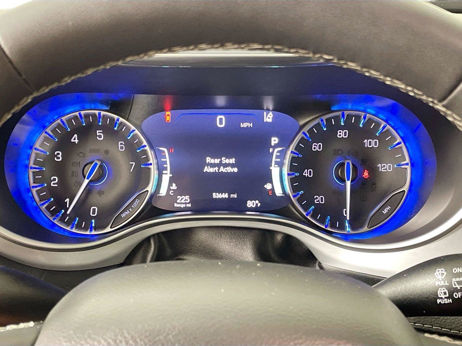 Used 2025 Chrysler Pacifica Limited FWD image 20