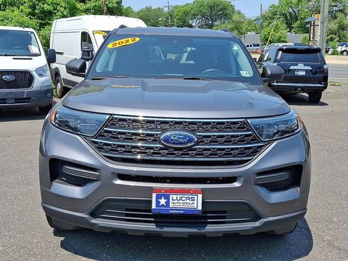 Used 2022 Ford Explorer XLT AWD/4WD image 4