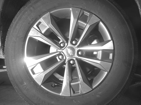 Used 2025 Chevrolet Equinox LT image 15