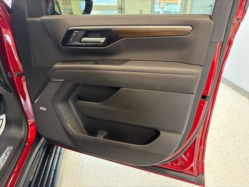 New 2026 Chevrolet Suburban High Country image 58