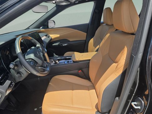 Used 2024 Lexus RX 350 Premium w/ Accessory Package (Z1) FWD image 26
