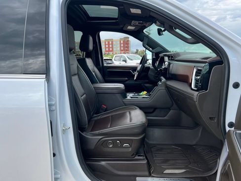 Certified 2024 GMC Sierra 2500 Denali w/ Denali Reserve Package AWD/4WD image 28