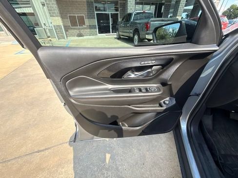 Used 2023 GMC Terrain AT4 AWD/4WD image 7