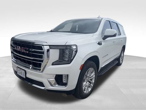 Used 2024 GMC Yukon SLT w/ SLT Premium Package AWD/4WD image 3