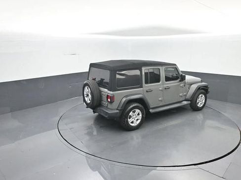 Used 2019 Jeep Wrangler Unlimited Sport S AWD/4WD image 32
