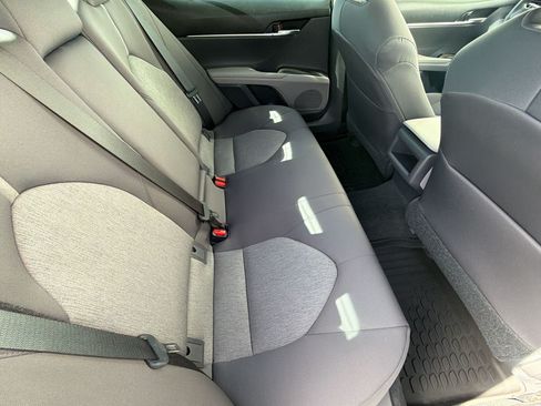 Certified 2021 Toyota Camry LE FWD image 33