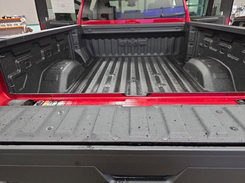 New 2026 GMC Sierra 2500 AT4 w/ AT4 Premium Plus Package AWD/4WD image 13