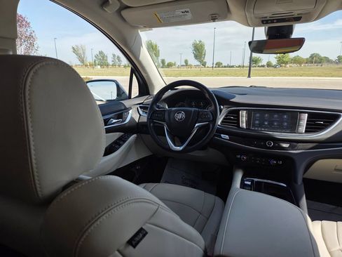 Used 2024 Buick Enclave Essence w/ Technology Package AWD/4WD image 18
