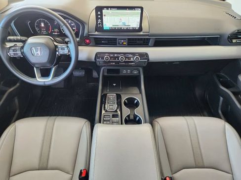 Used 2025 Honda Pilot Touring image 28