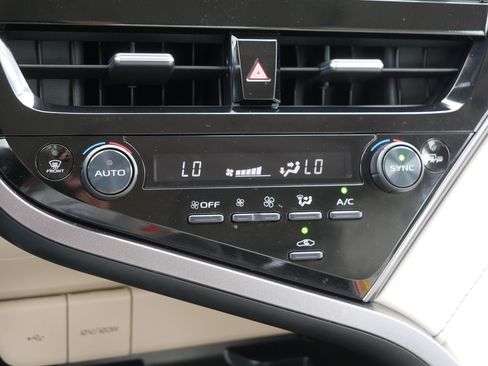 Used 2023 Toyota Camry XLE w/ Navigation Package AWD/4WD image 23